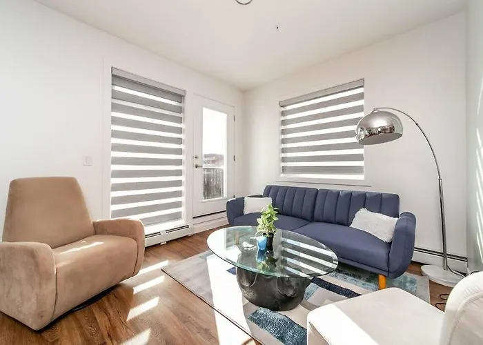 Spacious 2Bedroom Free Parking King Bed Close To Dt